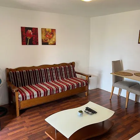 Ajsi's House Prázdninový dům Vlorë